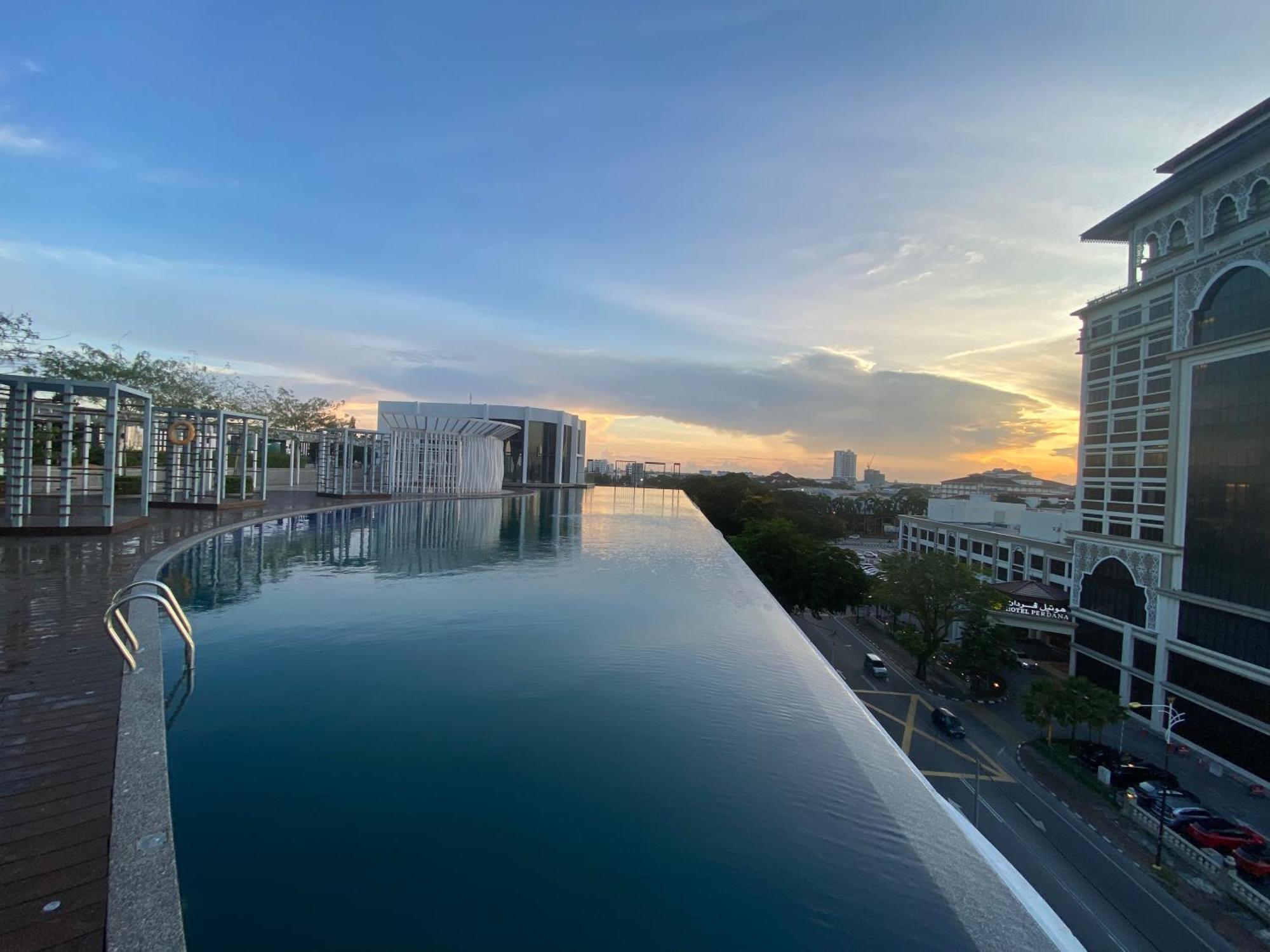 Jsadli Suite Troika Residence Kota Bharu Dış mekan fotoğraf